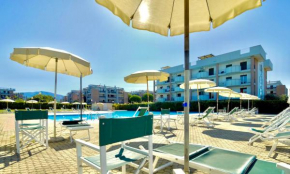 ISA-Apartments 4 beds in Residence with swimming-pool in San Vincenzo, just 600 meters from the sea